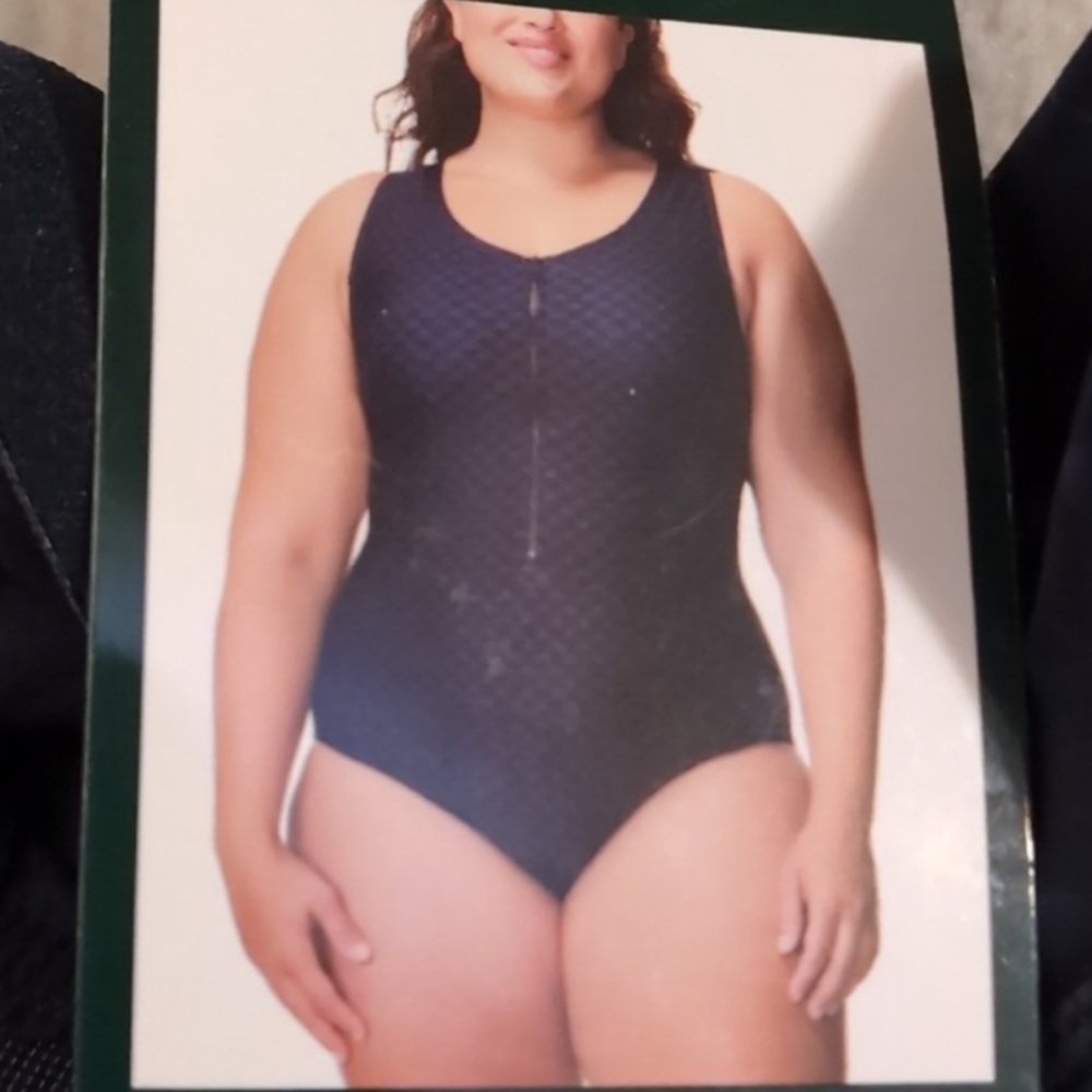 Sz 6 Roots Small Swimsuit - New Never worn